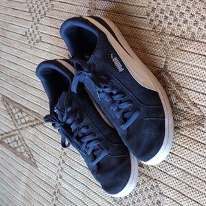 Men's size 12 puma sneaker